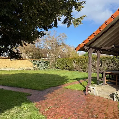 בית נופש La Maisonnette De - Au Calme Avec Jardin *